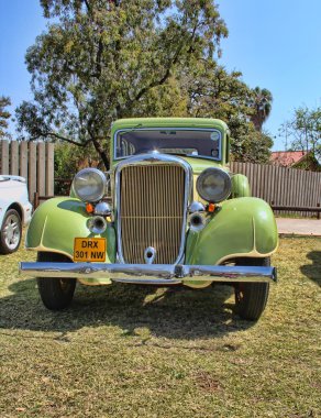 1933 altı serisi dp sedan önden görünüş atlatmak