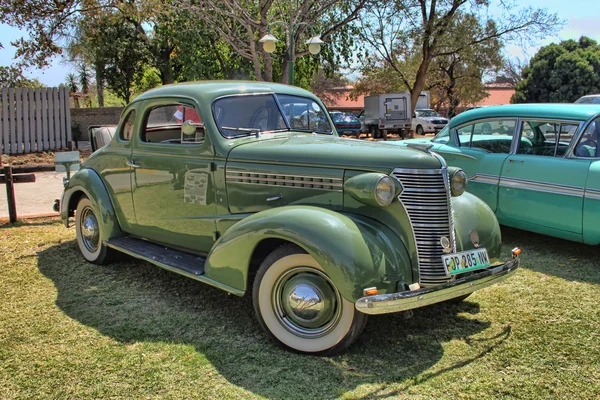 1936 ford dwu drzwiowe coupe z siedzenie — Zdjęcie stockowe