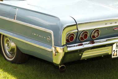 eski model araba 1964 chevrolet Impala coupe