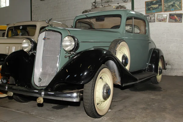 Vintage auto 1935 chevrolet coupe — Stockfoto