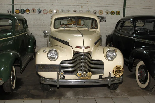 Rocznika samochodu 1940 chevrolet coupe — Zdjęcie stockowe