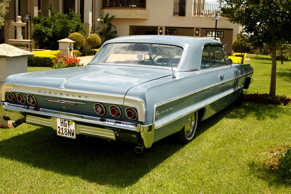Cupé de coches de época 1964 chevrolet impala —  Fotos de Stock