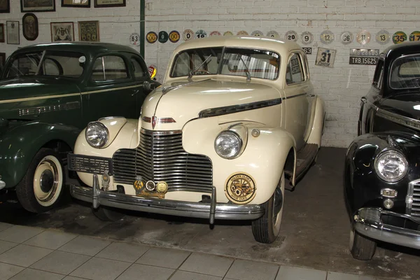 Eski model araba 1940 chevrolet coupe — Stok fotoğraf