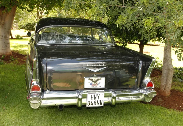 Винтажный автомобиль 1957 Chevrolet Hardtop Coupe — стоковое фото