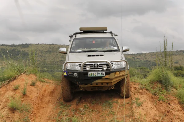 Vit toyota raider hilux 3.0l — Stockfoto