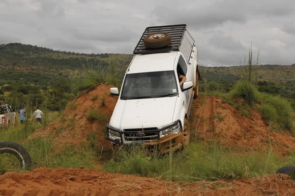 Ford XLT Supercab blanc 3.0L TDCi — Photo