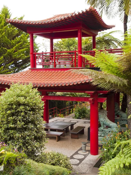 Orientalisk trädgård — Stockfoto