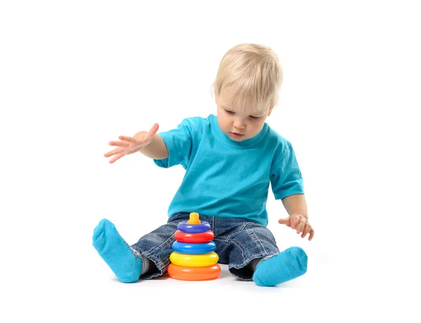 Schattige jongen meisje spelen met de educatief speelgoed — Stockfoto