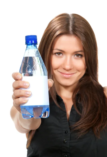 Frau zeigt Trinkwasser — Stockfoto
