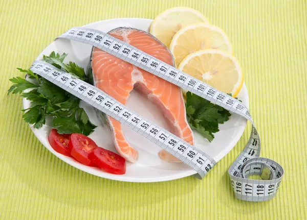 Diet weight loss concept. Fresh salmon steak — Stock Photo, Image