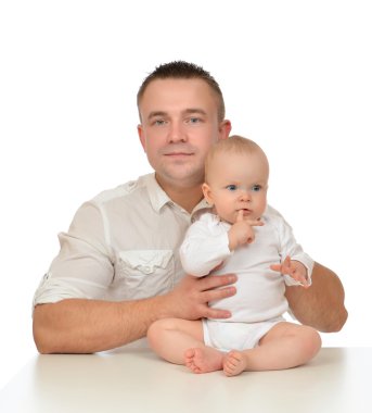 mutlu aile genç Baba ve çocuk bebek kız 