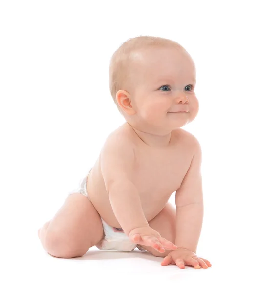 9 месяцев ребенок ребенок ребенок ребенок сидит или ползает счастливым — стоковое фото