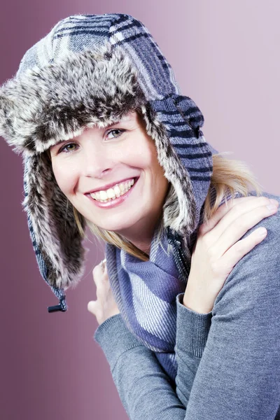 Beautiful blond girl with hat fashion fun. — Stock Photo, Image