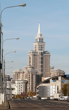 yeni yüksek katlı bina Moskova'da