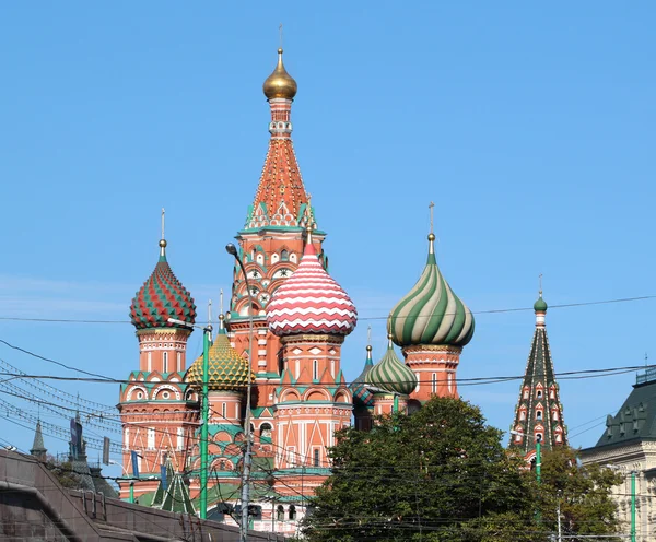 На Красной площади Св. Собор Василия Блаженного — стоковое фото