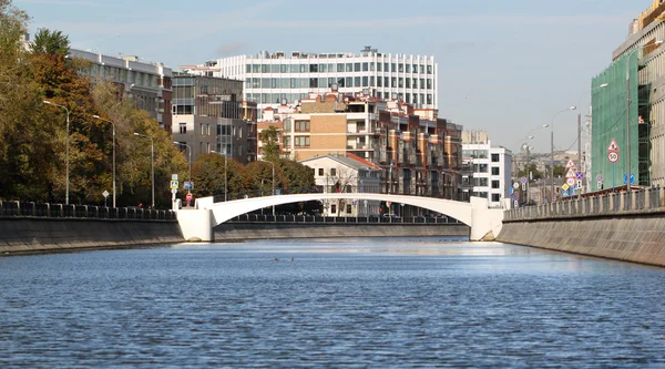 Het drainage-kanaal in Moskou — Stockfoto