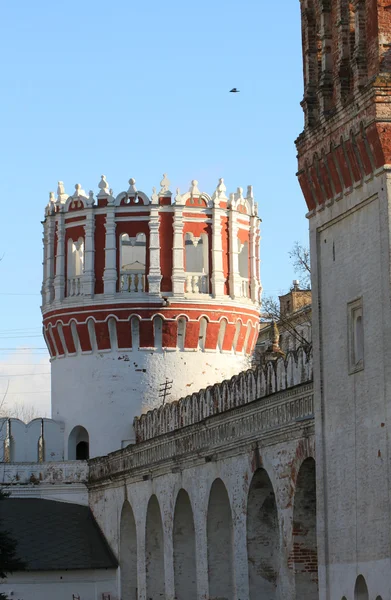 Torre del monasterio Novodevechy en Moscú — Foto de Stock
