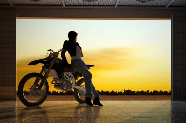 Ein Mädchen und ein Motorrad — Stockfoto