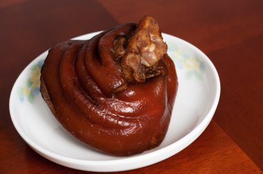pişmiş domuz bacak