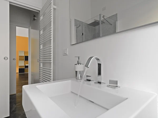 Modernes Badezimmer — Stockfoto