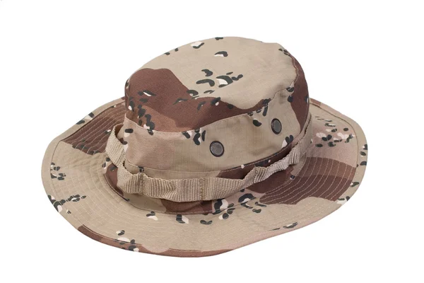 Beyaz bir arka plan üzerinde izole kamuflaj boonie şapka — Stok fotoğraf
