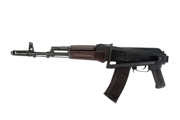 Kalashnikov rifle de asalto aéreo aks 74 aislado sobre un fondo blanco — Foto de Stock