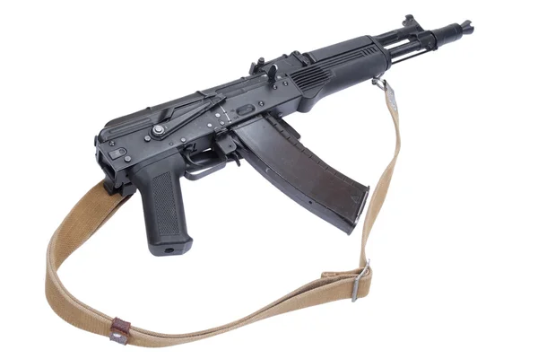 Kalachnikov AK105 fusil d'assaut sur blanc — Photo