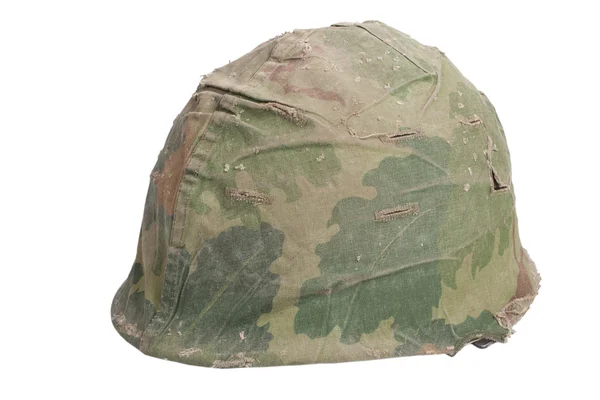 Nás vojenská helma m1 s maskovací vzor mitchell období války ve Vietnamu — Stock fotografie