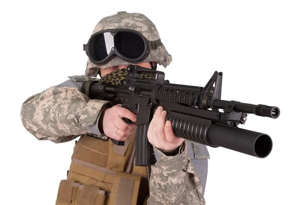 Nosotros soldado con rifle de asalto — Foto de Stock