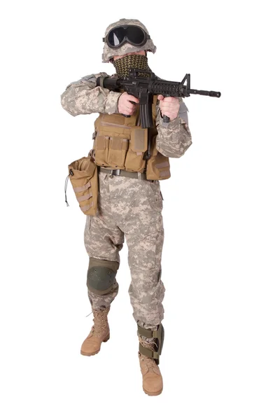 私たち軍 m4 のライフルを持つ兵士 — ストック写真