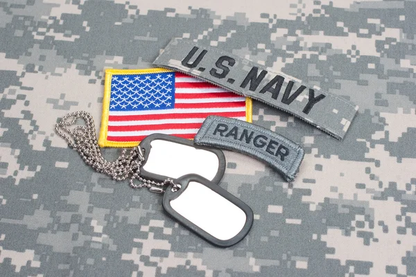 US ARMY airborne tab with blank dog tags — Stock Photo, Image