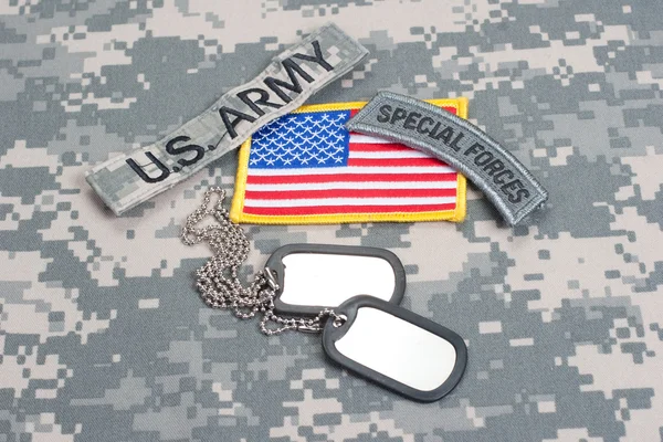 US ARMY ranger tab cu tag-uri de câine goale — Fotografie, imagine de stoc