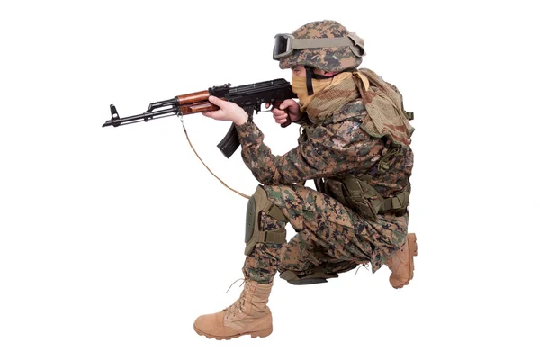 Marines avec fusil kalashnikov — ストック写真