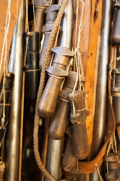 17Th Century Ancient Matchlock Muskets Bandoliers Powder — Stok fotoğraf
