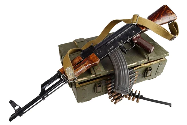 Ak47 Canon Vert Caisse Armée Avec Des Munitions Isolées Sur — Photo