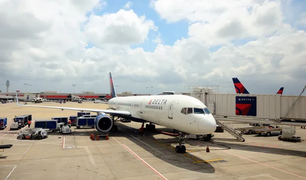 Avión de Delta — Foto de Stock