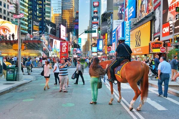 Times Square Turistas —  Fotos de Stock