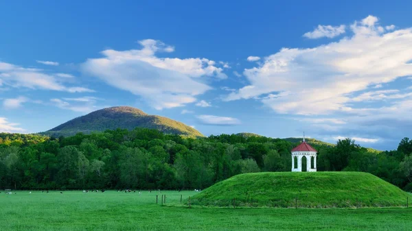 Nativo American Mound — Fotografia de Stock