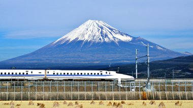 Fuji ve tren