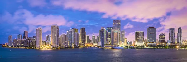 Skyline w Miami — Zdjęcie stockowe