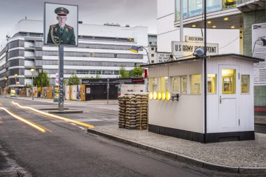 Checkpoint charlie Berlin