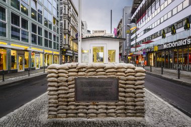 Checkpoint charlie Berlin