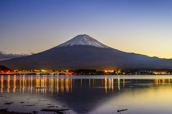 Mount fuji in de schemering — Stockfoto