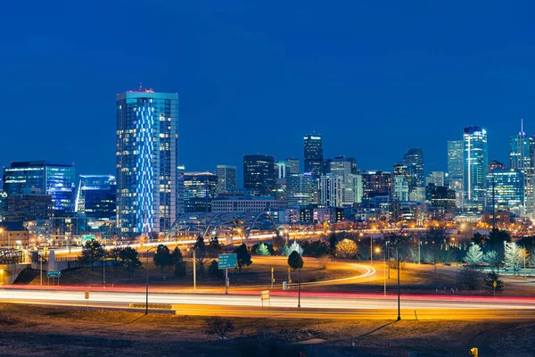 Denver Colorado Usa Skyline Céntrico Ciudad Por Noche — Foto de Stock