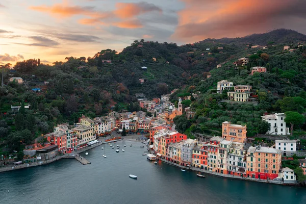 Portofino Italië Vissersdorp Gemeente Grootstedelijke Stad Genova Schemering — Stockfoto