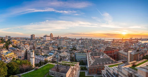 Genua Ligurien Italien Skyline Der Innenstadt Von Oben Bei Sonnenuntergang — Stockfoto