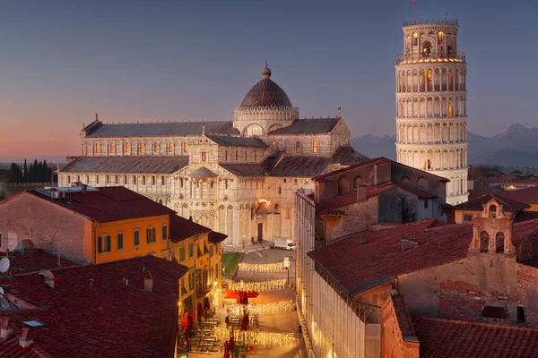 Pisa Itália Com Duomo Torre Inclinada Entardecer — Fotografia de Stock