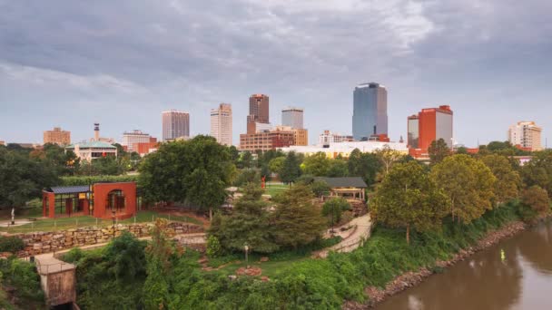 Little Rock Arkansas Usa Panorama Řece Soumraku — Stock video