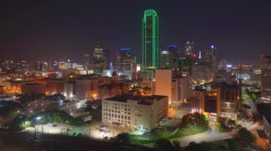Dallas, Teksas, ABD şafak vakti gökyüzü.