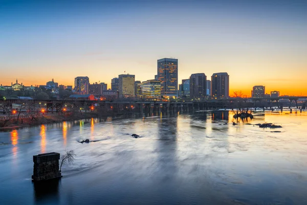 Richmond Virgínia Eua Skyline Centro Cidade Rio James Crepúsculo — Fotografia de Stock